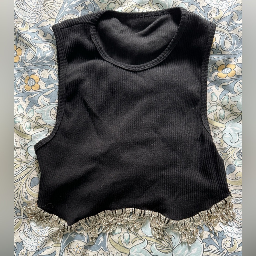 Cropped Rhinestone Trim Tank Top - Picture 2 of 3